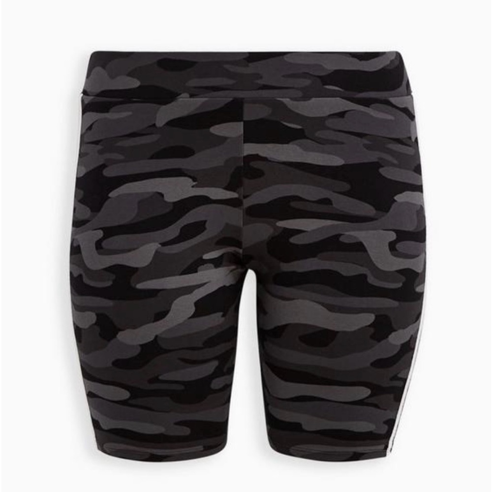 Torrid Bike Shorts Camouflage with White Side Stripe - Picture 11 of 11